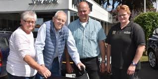 Autohaus Scheibel In Lutjenburg Firmenstart Vor 50 Jahren Im Hinterhof