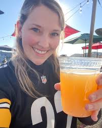 Beer with a beautiful atmosphere😁🥰