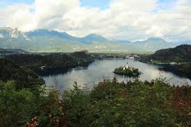 Znane jest też za sprawą niezwykle. Bled Czy Bohinj Czyli Co Warto Zobaczyc W Slowenii Lifemanagerka Pl Blog Lifestylowy O Zdrowym Stylu Zycia