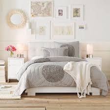 I Would Love To Wake Up In This Bedroom This Grey Is Beautiful Home Bedroom Romantic Bedroom Design Bedroom Design