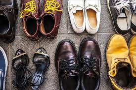 When i first arrived in japan one of my first cultural experiences was to remove my shoes in the entrance hallway (called a genkan), place my shoes on a storage shelf and then put on some complimentary slippers. The Rules Of Genkan Entrance Hall