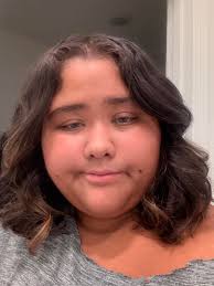 Hey guys I was wondering if you could gorge me lighter highlights and  longer hair curled please I want to get extensions and lighter highlights  but want to see first. Thank you |