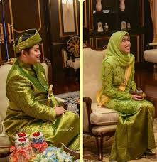Lulusan undang undang adinda sultan kelantan tengku amalin aishah putri pernah bergelar majistret nona. Lulusan Undang Undang Adinda Sultan Kelantan Tengku Amalin Aishah Putri Pernah Bergelar Majistret Nona