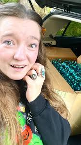 I have dreamt about having an aluminum Christmas tree for such a long time.  So, when I came across this Starlite by Revlis Stainless 6’ tree