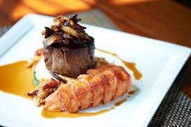 Checking your instagram or facebook feed, you're almost certain to see a constant barrage of food pictures scrolling by like images in a slot machine. Food Presentation Tips To Learn From Restaurants