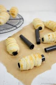 Selbst Gemachte Schaumrollen Rezept Sweets Lifestyle Rezept Schaumrollen Rezept Rezepte Blatterteigteilchen