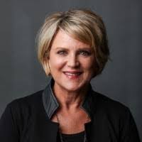 Dawn Buckley's Instagram, Twitter & Facebook