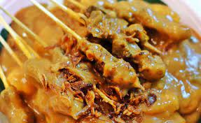 Tak hanya kaya akan destinasi wisata, sumatera barat juga sangat kaya akan budaya dan kuliner. 15 Makanan Khas Sumatera Barat Yang Dijamin Lamak Bana Daihatsu Indonesia