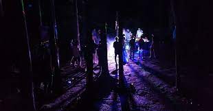 An den flussbänken wird gegrillt, gebadet und gezeltet. Wer Veranstaltet Die Raves In Der Sillschlucht