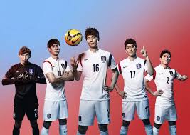 이번 축구 국가대표 유니폼의 디자인. ëŒ€í•œì¶•êµ¬í˜'íšŒ Kfa On Twitter ë‚˜ì´í‚¤ 2014 ëŒ€í•œë¯¼êµ­ ì¶•êµ¬ëŒ€í'œíŒ€ ì›ì • ê²½ê¸° ìœ ë‹ˆí¼ ê³µê°œ Http T Co Rraagnso9u