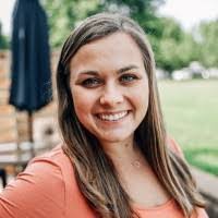 Julia Hudson's Instagram, Twitter & Facebook