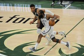 After holding on to win game 3 on thursday night, the milwaukee bucks will look to win again in fiserv. T8vpmy4gt4ahm