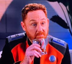 Do whiskey glasses have holes in them?