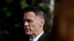 Minns responds to uncle's WFH email