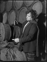 Degustation De Vin Avec Colette Nuits Saint Georges Bourgogne Andre Kertesz 1930 Andre Kertesz French Photographers Colette