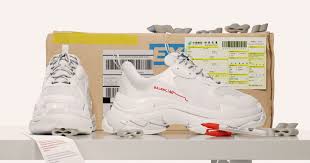 It was founded on january 25, 1964 in washington county, oregon. Are My Shoes Fake Meet The Youtube Community Dedicated To Reviewing Fake Swag From China Onezero