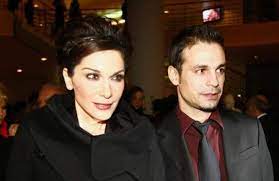 Συνεχής ενημέρωση για αθλητισμό, τα σπόρ, νέα, αυτοκίνητο και τεχνολογία απο το μεγαλύτερο πόρταλ της κύπρου. Xwrizoyn Despoina Bandh Kai Ntemhs Nikolaidhs Nea Selida