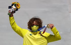 Dew tour fans have seen keegan palmer coming for a couple of years.he was just 14 when he won the dew tour am bowl final in 2017, 15 years old when he finished 7th in his first pro dew tour final in 2018, and then fought his way onto his first dew tour podium in 2019 at 16, finishing 3rd behind pedro barros and cory juneau. Iotmzugr5ozjim