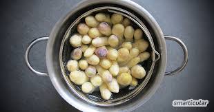 Dazu spargel einfach in ein feuchtes küchentuch wickeln und ins. Spargel Kochen Richtig Schalen Und Zubereiten Im Topf Oder Dampfgarer