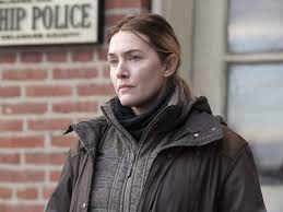 How actor kate winslet, 45, won praise for showcasing the imperfections of ageing, and presenting a brand new idea of beauty. Kate Winslet No Filter No Airbrushing Kate Winslet Rejected Retouched Mare Of Easttown Poster Insisted Bulgy Bit Of Belly Was Not Edited The Economic Times