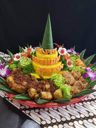 Tumpeng Yellow Rice Food Drinks Local Eats On Carousell