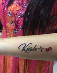 Graceful Name Tattoo Done At Big Guys Tattoo Studio Tattoos For Guys Homemade Tattoos Tattoo Maker