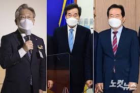 50전 50승의 살아있는 전설 메이웨더 vs 2300만 유투버 로건 폴이랑 방금 복싱경기 끝남 8라운드 내내 메이웨더가 로건폴 다운 한번도 못 시키고 마지막 7~8라운드에서는 로건폴이 주먹 방방 돌리며 계속 쪼개다가 마지막 10초 남기고 유튜버가 가드 다 내리고 시계를 50전 50승의 살아있는 전설 메이웨더. 8m Vk9puke Km