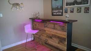 Flaschenhalterungen für die bar selber bauen. Bartresen Selber Bauen 27 Diy Ideen Und Anleitung Tresen Bar Selber Bauen Theke Selber Bauen