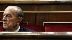 Manuel Fraga pone fin a 60 años de actividad política