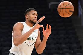 Spurs vs Bucks Injury Report: Will Giannis Antetokounmpo play tonight  against Spurs?