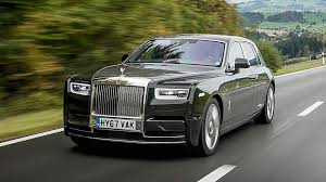 Within the serene realm of its cabin, time and space are yours alone. Rolls Royce Phantom Autobild De