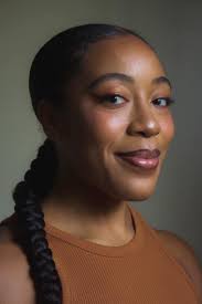 Hannah Blum Talks to Me About Bipolar II & How it's Shaped Her