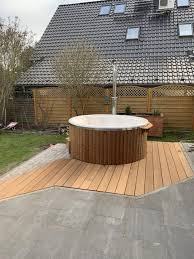 Erfahrungsbericht Badefass Aus Holz Mit Ofen Fotos Infos Kosten Der Badetonne Hausbau Blog Badetonne Badefass Whirlpool