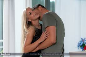 Lara Nude in Blind date at Joymii Hub