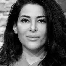 Samira El Ouassil: Uns erreicht der Kulturkampf, wie wir ihn aus den USA  kennen — der Freitag