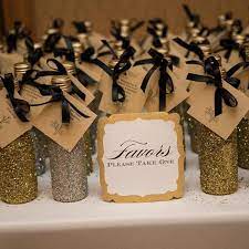 10 Wedding Favors You D Never Guess Cost Under 1 Wedding Favors For Men Wedding Favors Unlimited Tea Wedding Favors