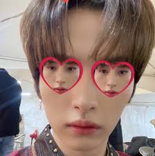 Profile for Lee Know ngắm tuyết đầu mùa với em nha?