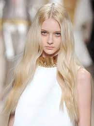 Platinum Hair Color Runway To Real Life Fall And Winter S Best Beauty Trends To Steal Beautytips Makeup Runway Sty Hair Styles Beauty Platinum Hair Color