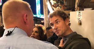 Laure boulleau, bixente lizarazu, les. Oktoberfest Jens Lehmann Fliegt Aus Wiesn Zelt Kafer