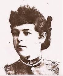 Ada Meadows's Instagram, Twitter & Facebook