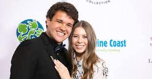 And on saturday, the new parents were on their first family holiday alongside bindi's mother terri. How Did Bindi Irwin Meet Her Husband Inside Their Relationship
