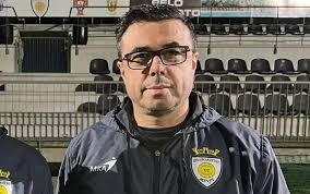 Honra. Lino Castros deixou comando do Ronfe