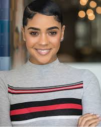 Ebony Lindsey (ebbyelinds37)