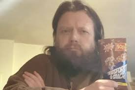 Golden Wonder says sorry to Milo, 3, over 'dud' bag of crisps