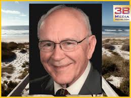 Van Howard (Hooney) Walls, 90