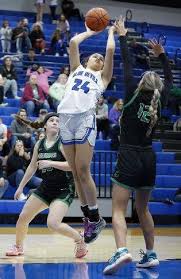 Girls basketball: Big decision brings big results for Brunswick's Lea Holmes 