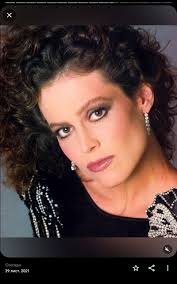 Ellen Ripley /Sigourney Weaver