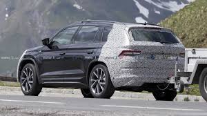 However, the facelifted kodiaq is expected to get matrix led technology with a new look for the clusters while sticking the car spotted undergoing testing seemed to have the front bumper design and alloy wheels of the kodiaq sportline, but it was. 2020 Skoda Kodiaq Facelift Spied For The First Time