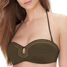 Porter un maillot de bain aubade c'est également la certitude de bénéficier d'un maintien optimal. Huit Maillots De Bain Livraison Gratuite Spartoo