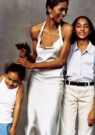 this is 50 karen alexander steps back into the spotlight karen alexander vogue beauty 90s outfit party hip hop